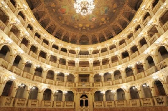 Dance and Ballet Shows