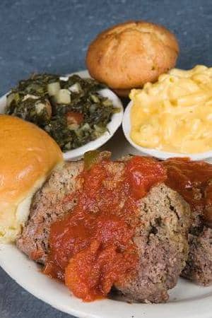 Vibrant Outdoor Ambiance