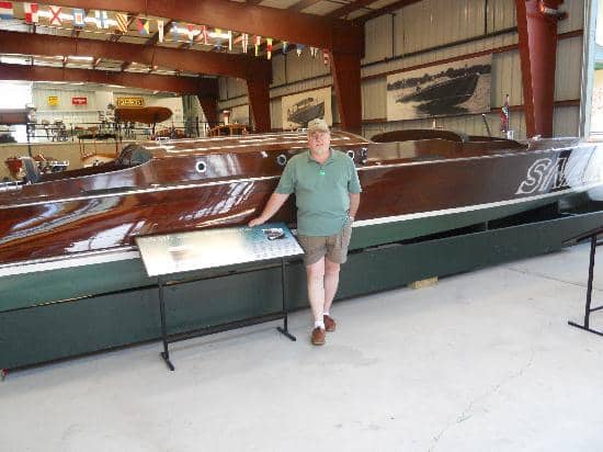 La Duchesse Houseboat Tour