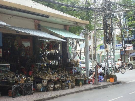 Vintage Jewelry & Accessories