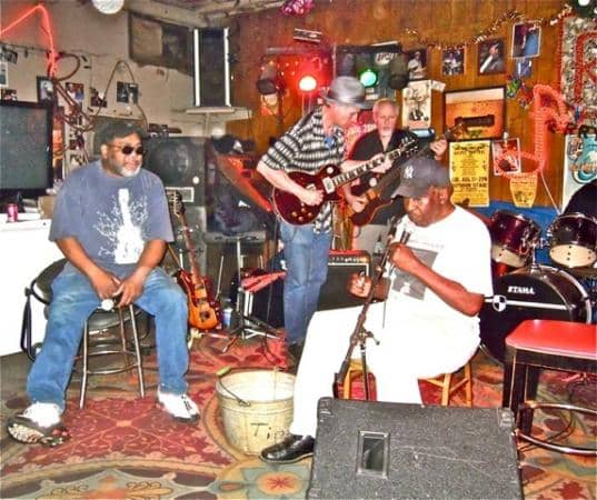 Intimate Performer Proximity