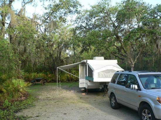 Peaceful Lakefront Views