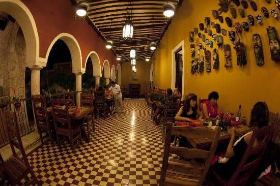 Charming Colonial Ambiance