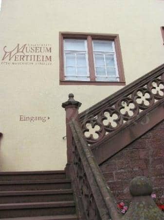 Diverse Regional and Non-Regional Exhibits