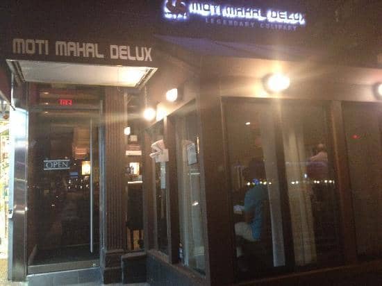 Charming Courtyard Ambiance