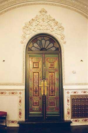 Main Niavaran Palace