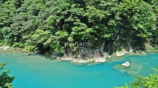 Mikaeri-no-Taki Waterfall