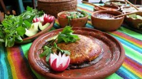 Traditional Mexican Drinks & Salsas