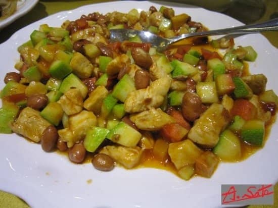 Stir-fried Chicken with Peanuts