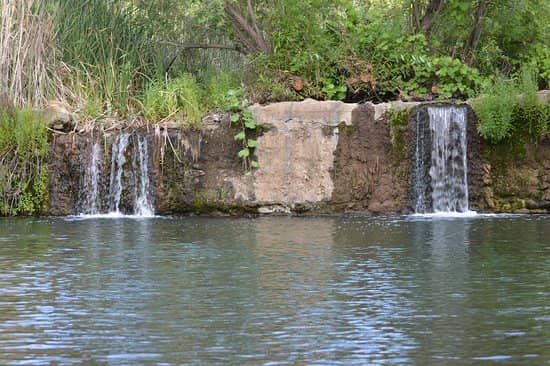 Historic Dam Trail