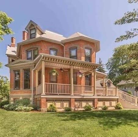 Marietta Square Proximity