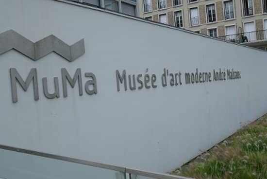 Narrow House Installation