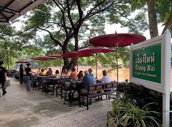 Khua Lek Bridge Restaurants
