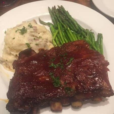 Elegant & Sophisticated Ambiance