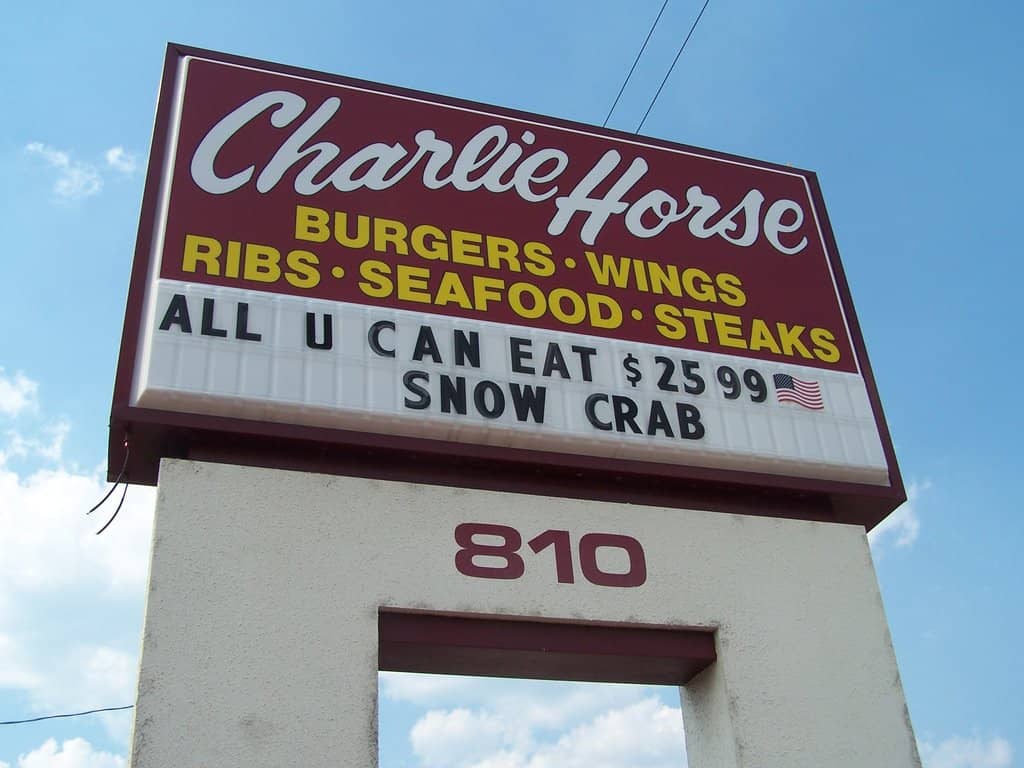 Scenic Waterfront Dining