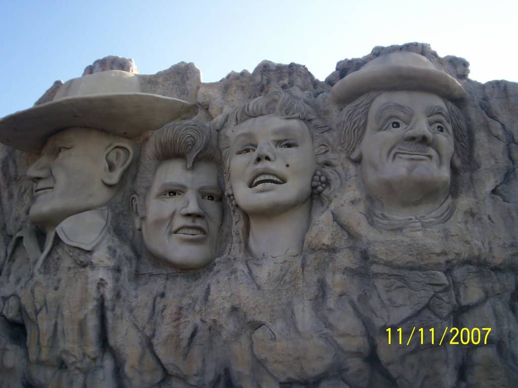 Interactive Movie Sets & Props