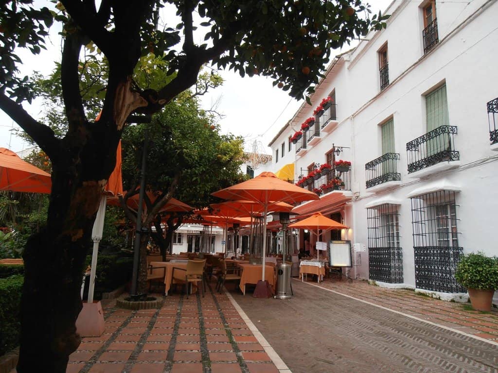 Orange Square (Plaza de los Naranjos)