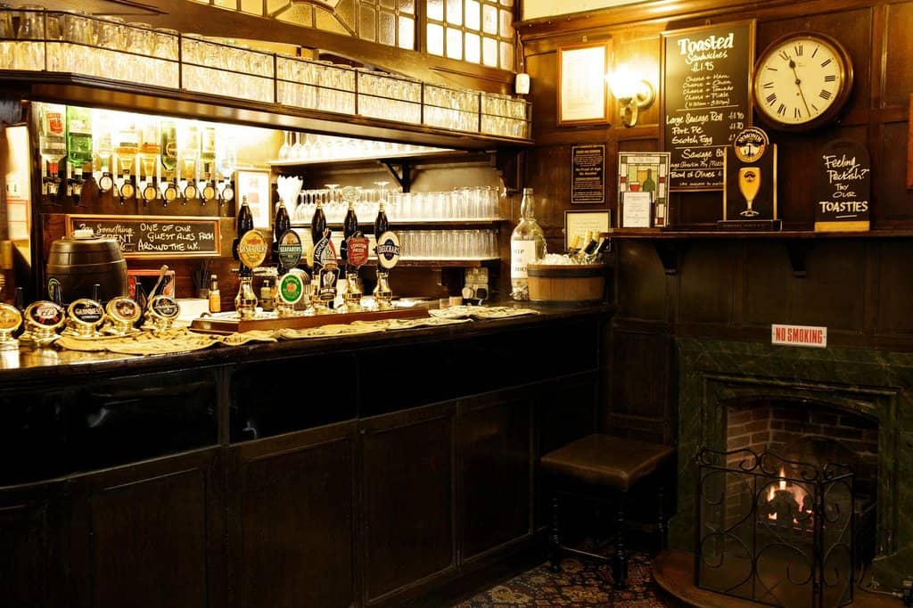 Hidden Alleyway Entrance