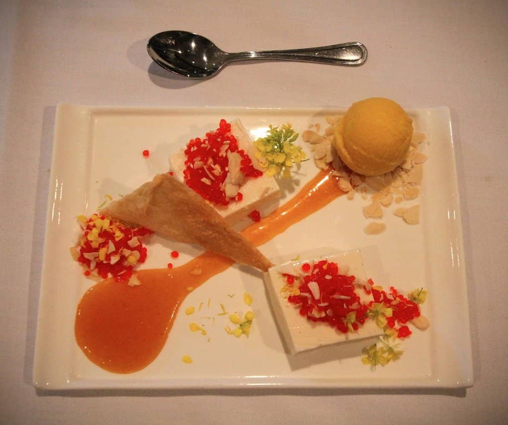 Romantic & Stylish Atmosphere