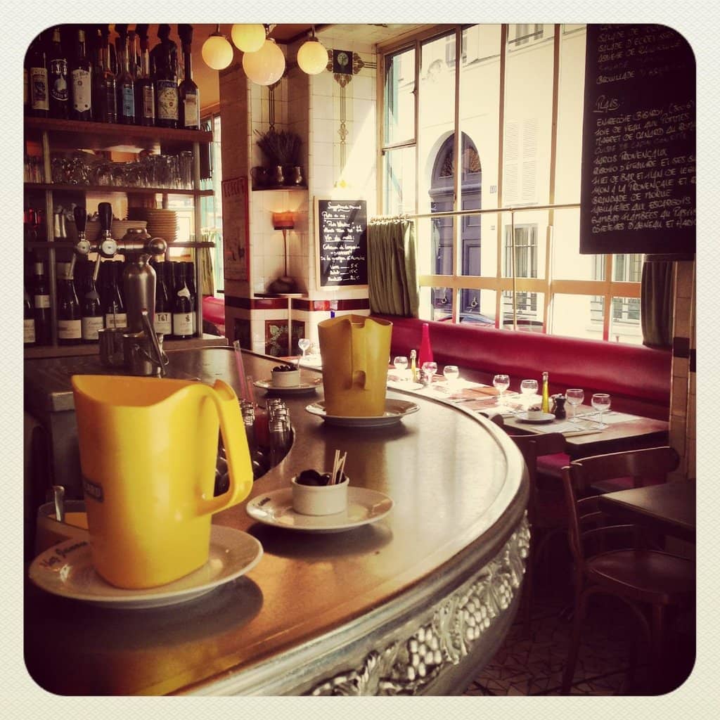 Vibrant Parisian Atmosphere