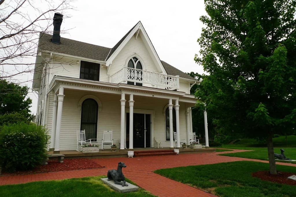 Exhibits on Earhart and Family