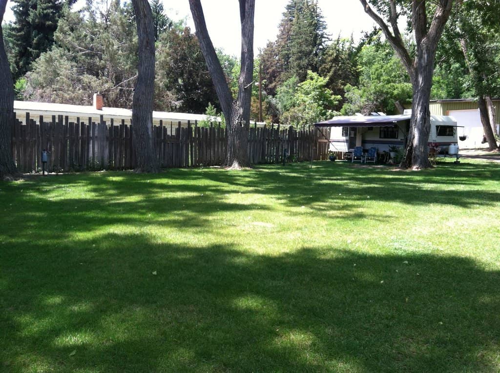 Private Soaking Tubs