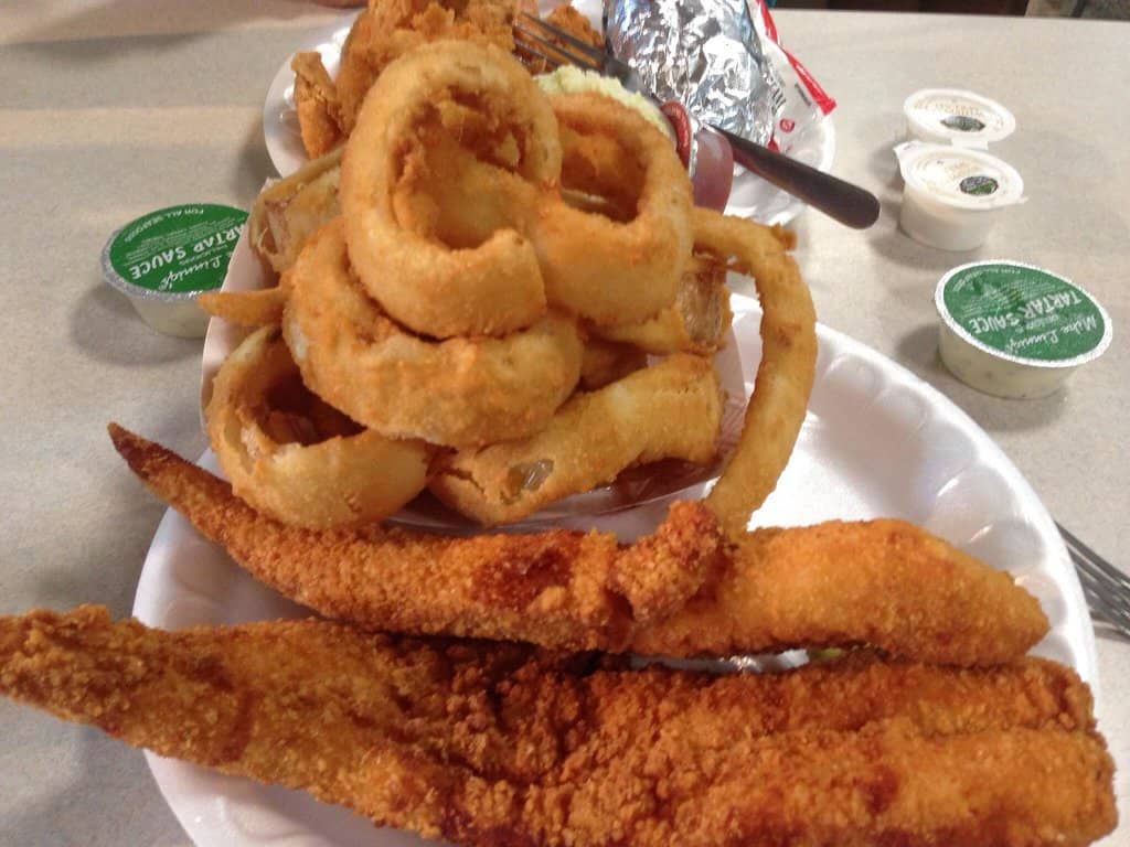 Historic Riverside Ambiance