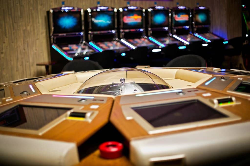 Live Entertainment & Performances