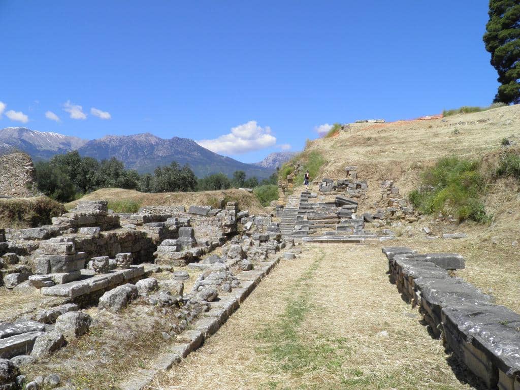 Panoramic Mountain Views