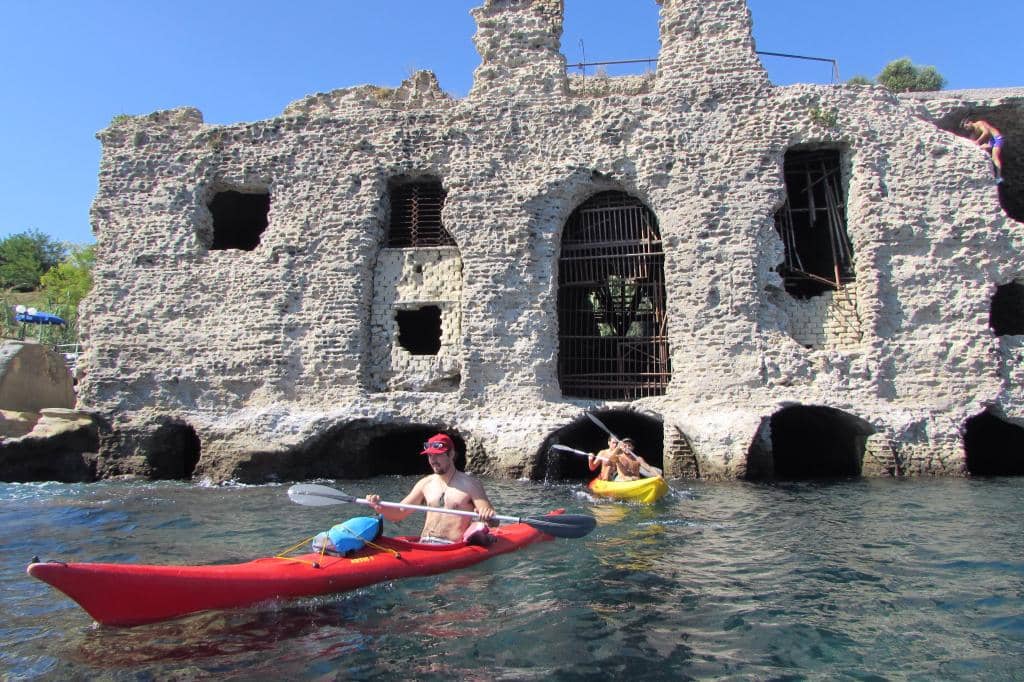 La Gaiola & Palazzo degli Spiriti
