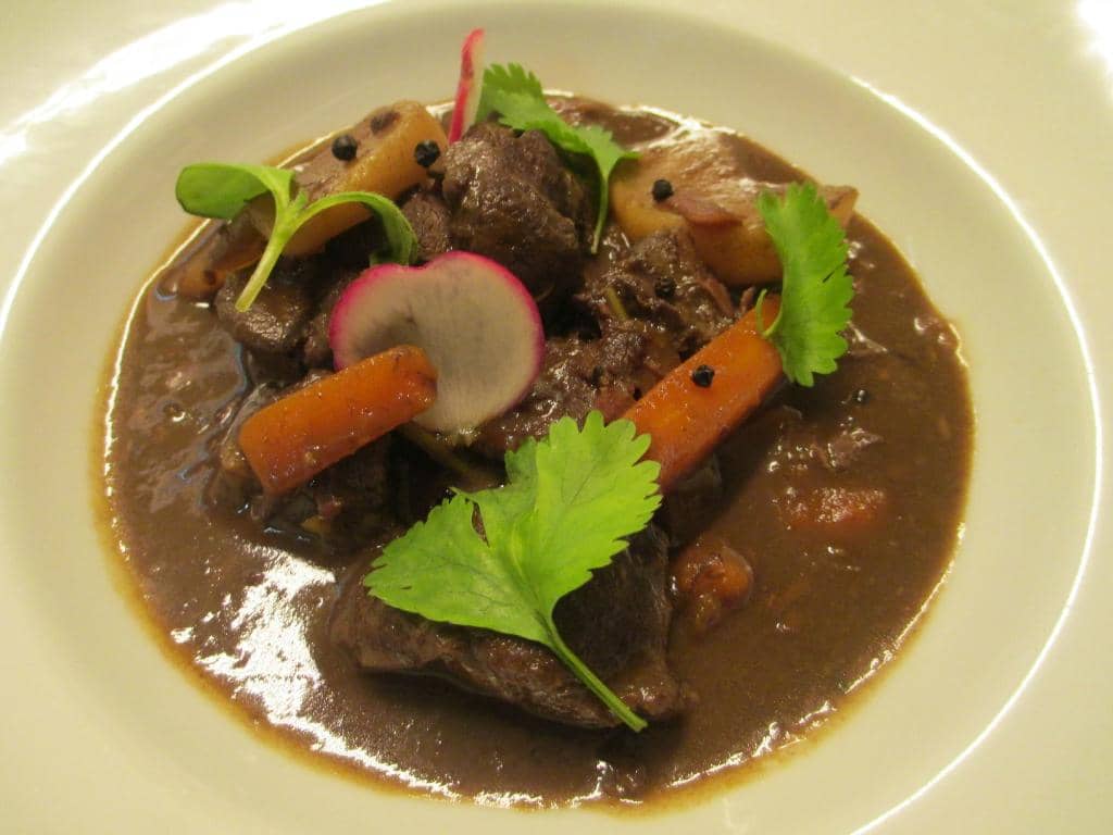 Cozy and Elegant Ambiance