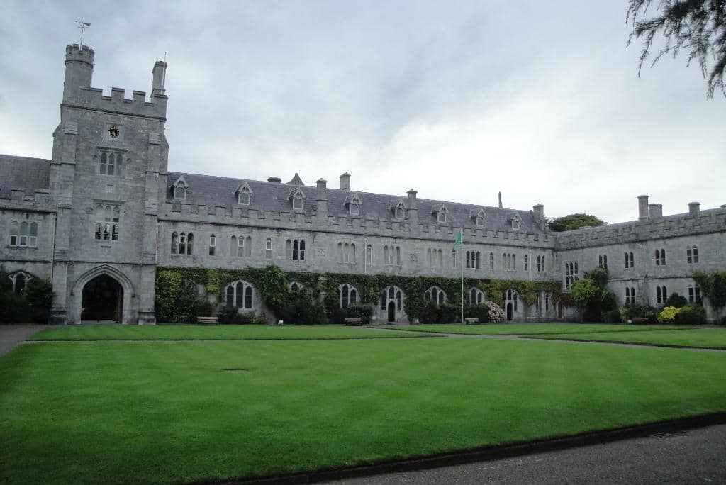 Quadrangle Architecture