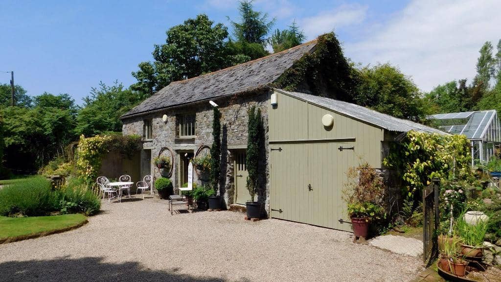 The 'Rooms' and Nooks