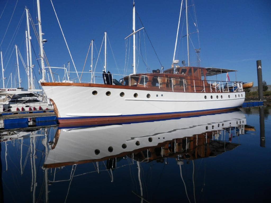 Scotts Bar and Restaurant