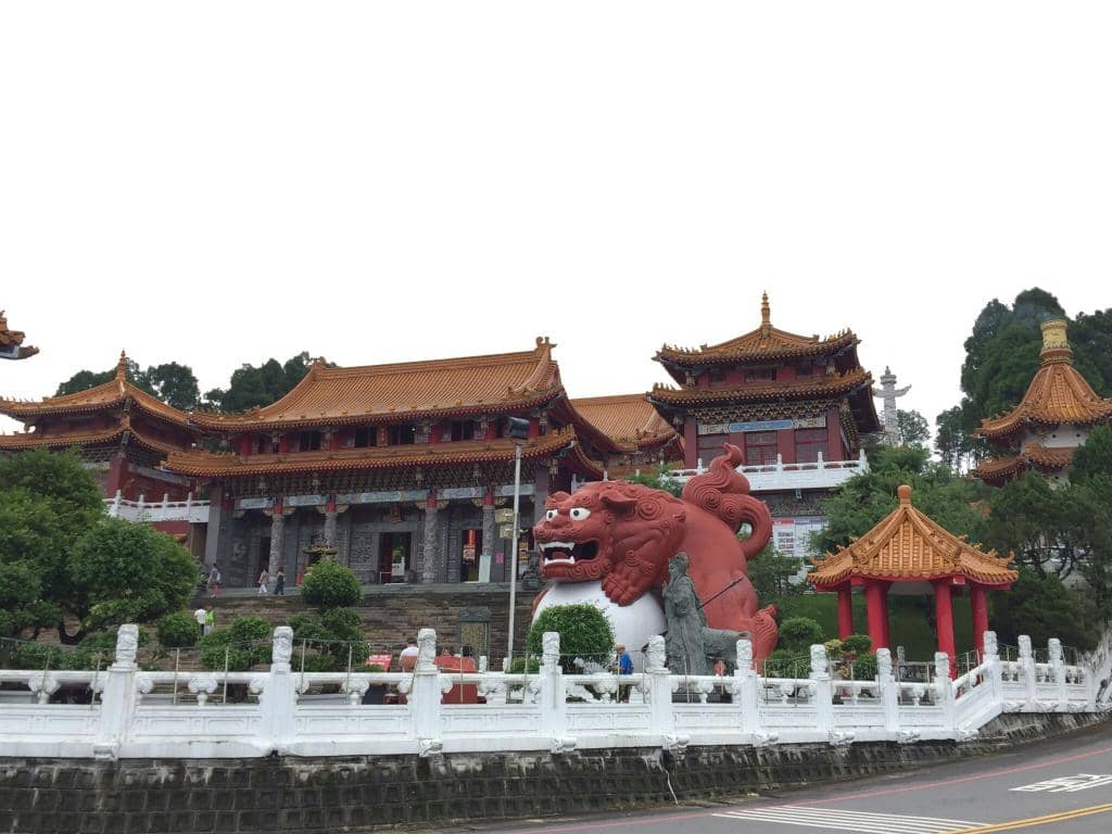 Panoramic Lake Views