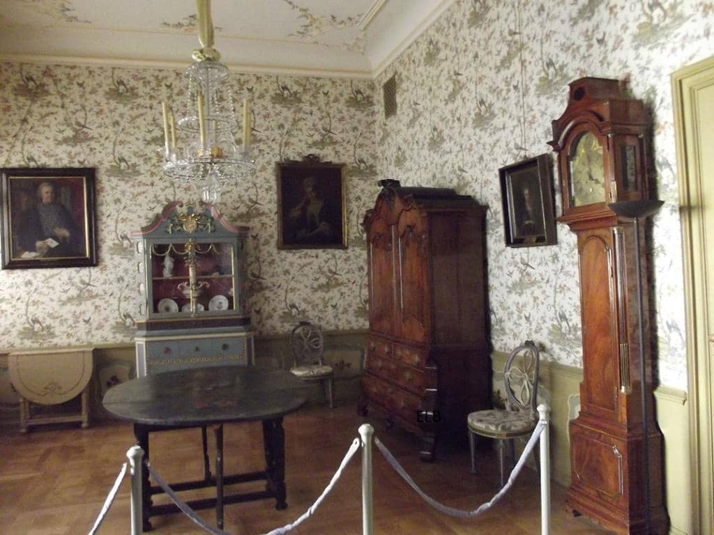 Unique XVIIth Century Wardrobe