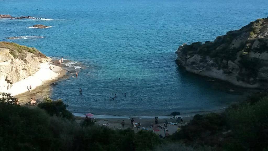 Crystal-Clear Shallow Waters