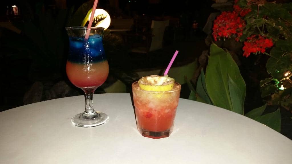 Craft Cocktails & Welcoming Atmosphere