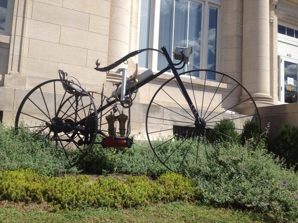 Local Artist Demonstrations