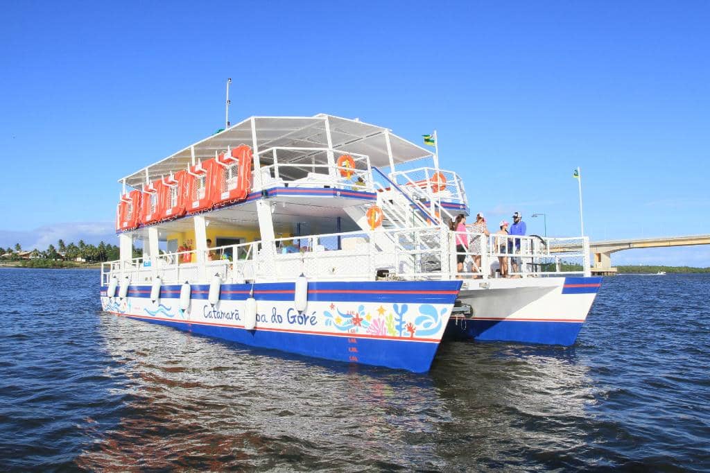 Floating Restaurants & Hammocks
