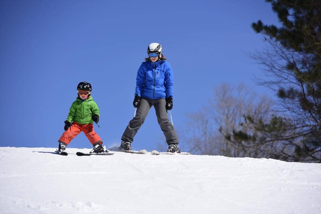 Scenic Hillside Photo Spots