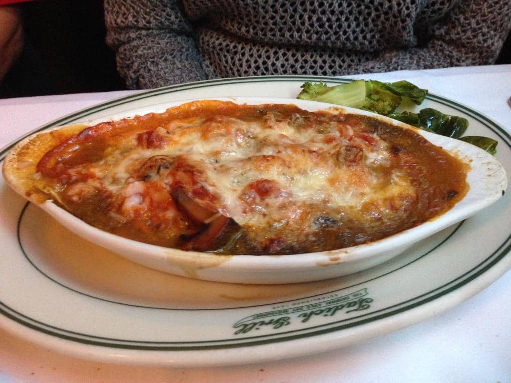 Fresh Seafood & Classic Cocktails