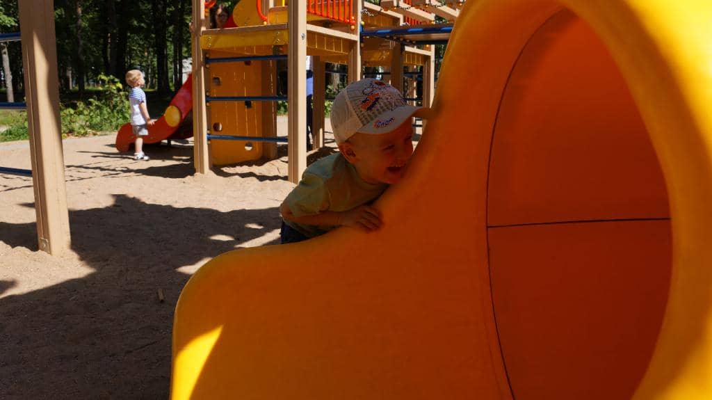 Playground & Amusement Rides