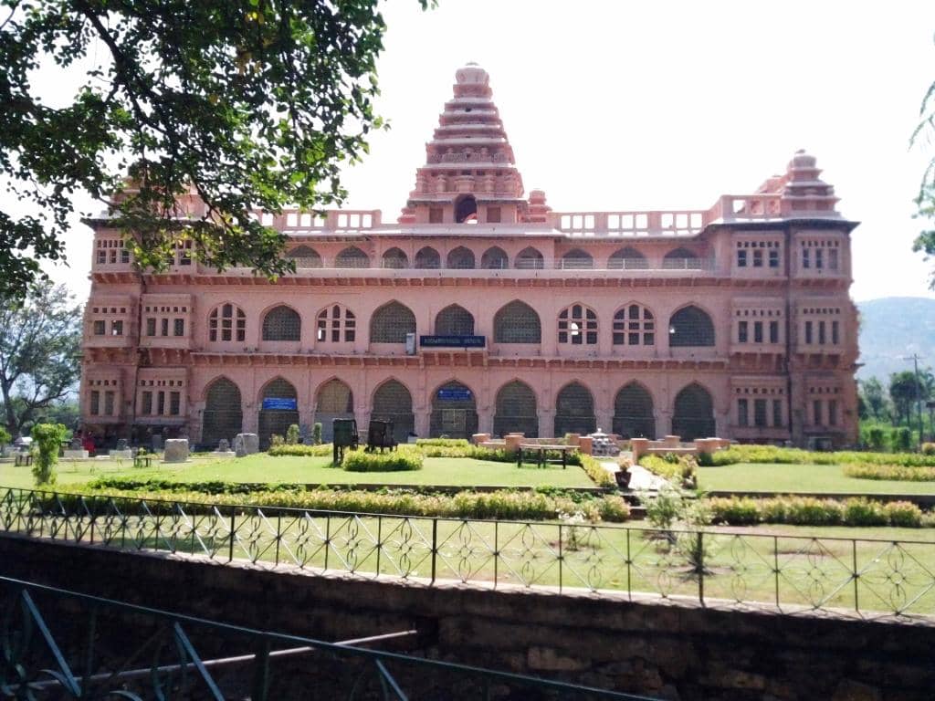 Raja Mahal Museum