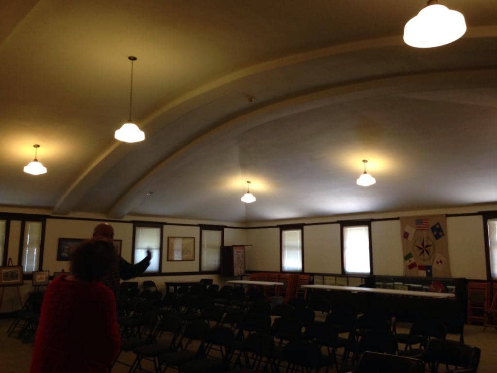 Alternating Display Themes