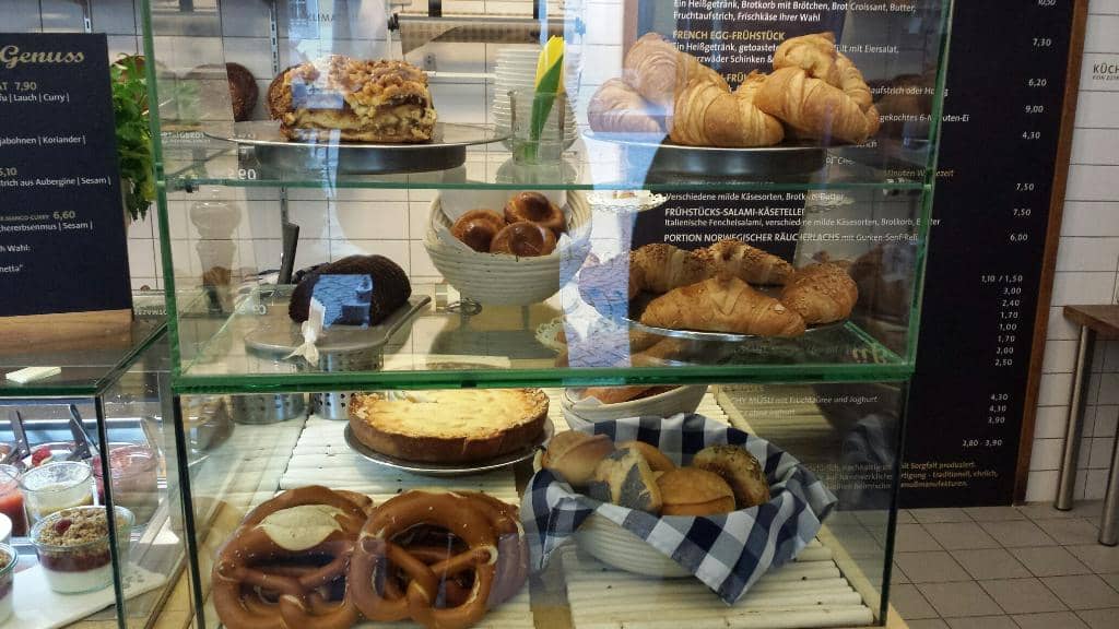 Trendy Atmosphere & Friendly Staff