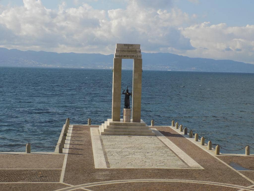 Arena dello Stretto Ciccio Franco (2026) – Best of TikTok, Instagram \u0026  Reddit Travel Guide, image size:1024x768