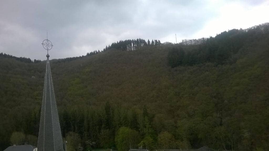 Picturesque Riverside Setting