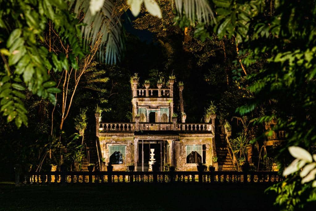 Hydroelectric Generator