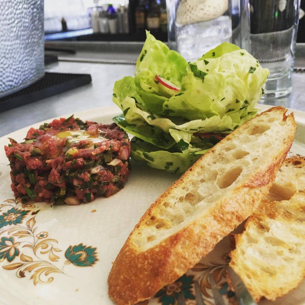 Cozy Lyonnaise Bouchon Ambiance